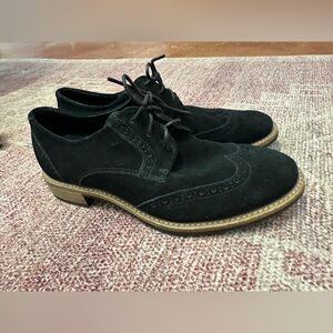 Ecco women’s black suede wingtip loafers size 39 8